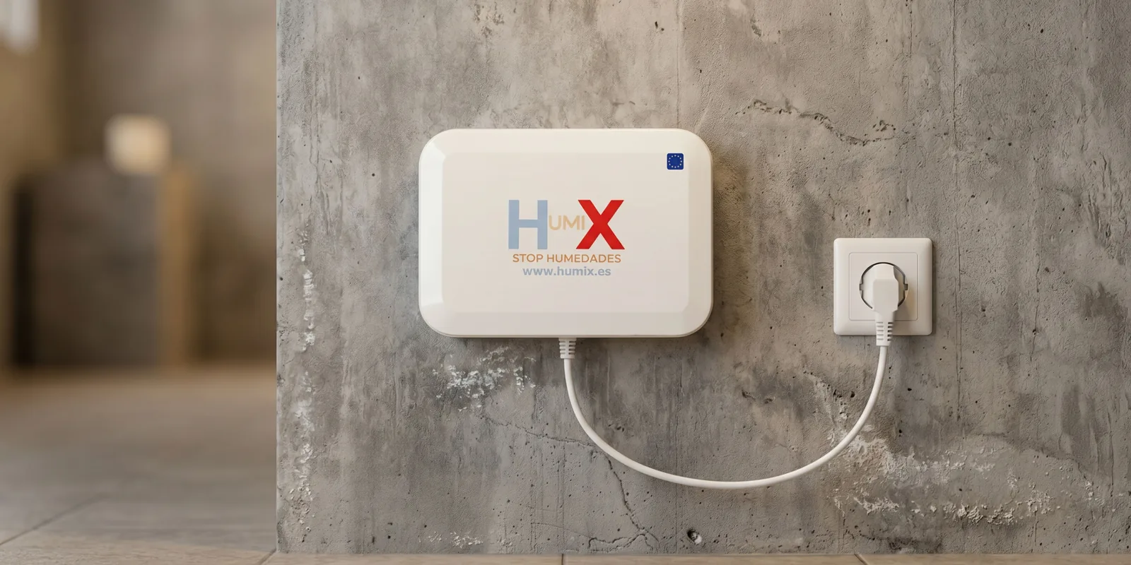 Familia en casa con el equipo HUMIX contra la humedad en Alcázar de San Juan